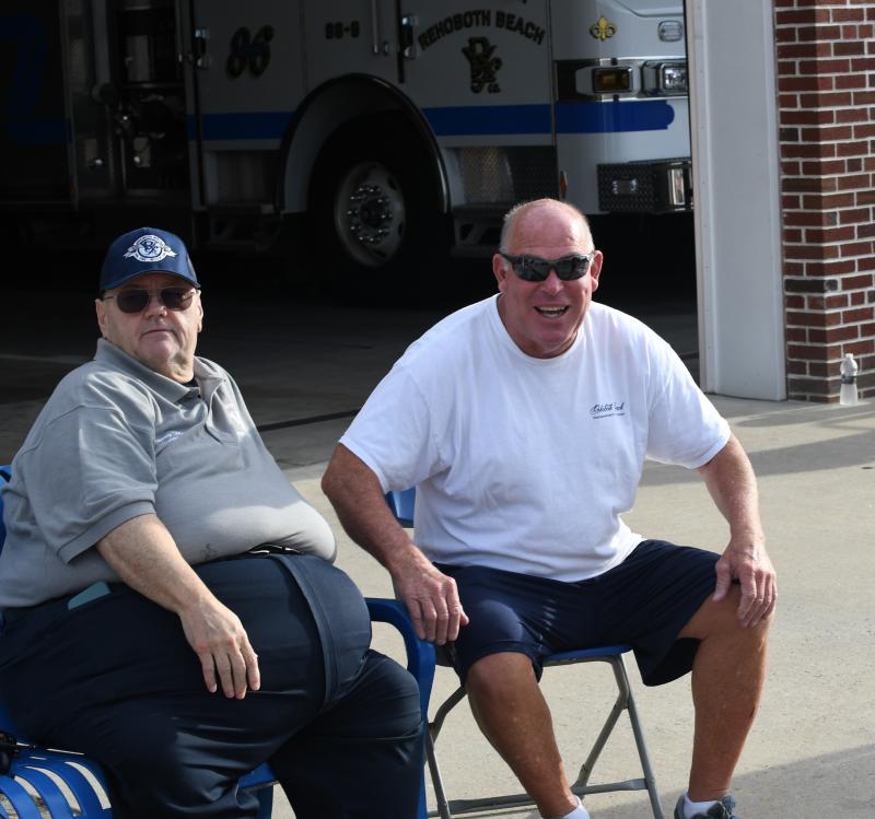 Speakers of the house! Danny Mitchell and Pete Schwartzkopf share stories before the Rehoboth Fire Fightin’ 5K. DAVE FREDERICK PHOTOS